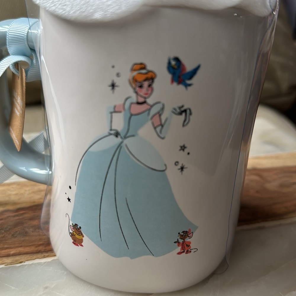 NWT Rae Dunn Disney Princess- Cinderella Mug - Picture 8 of 9